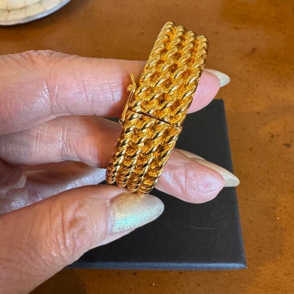 CHANEL Gold Tone Hinge Bangle Bracelet – Rare – 16cm - Picture 2 of 10